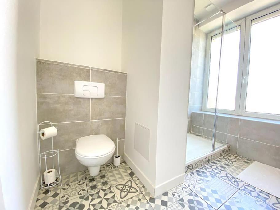Апартаменты Le Dandy-Proche Centre-Neuf Шатору Экстерьер фото