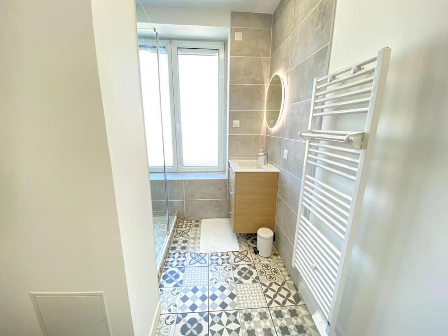 Апартаменты Le Dandy-Proche Centre-Neuf Шатору Экстерьер фото